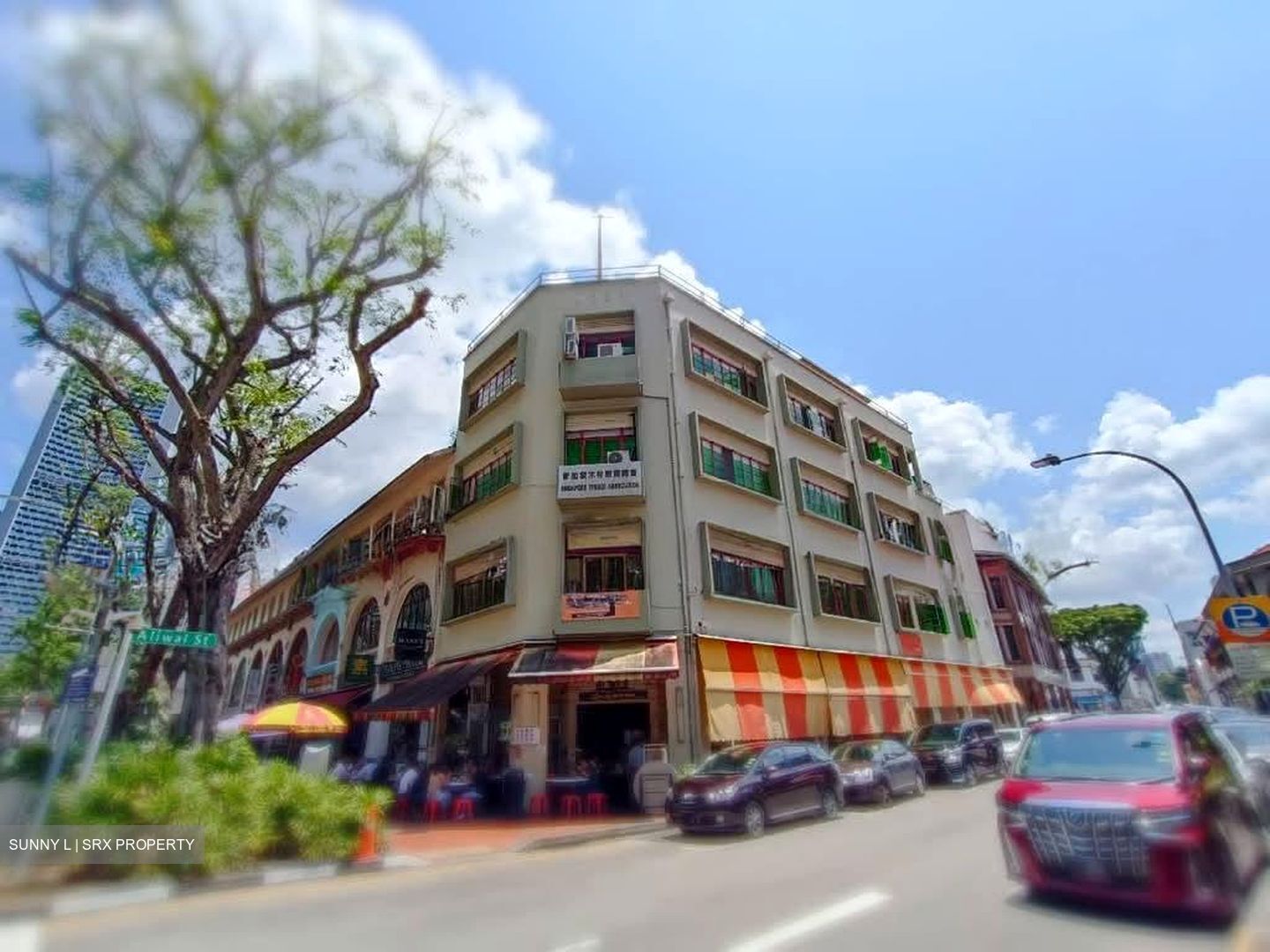 North Bridge Road (D7), Retail #581015711